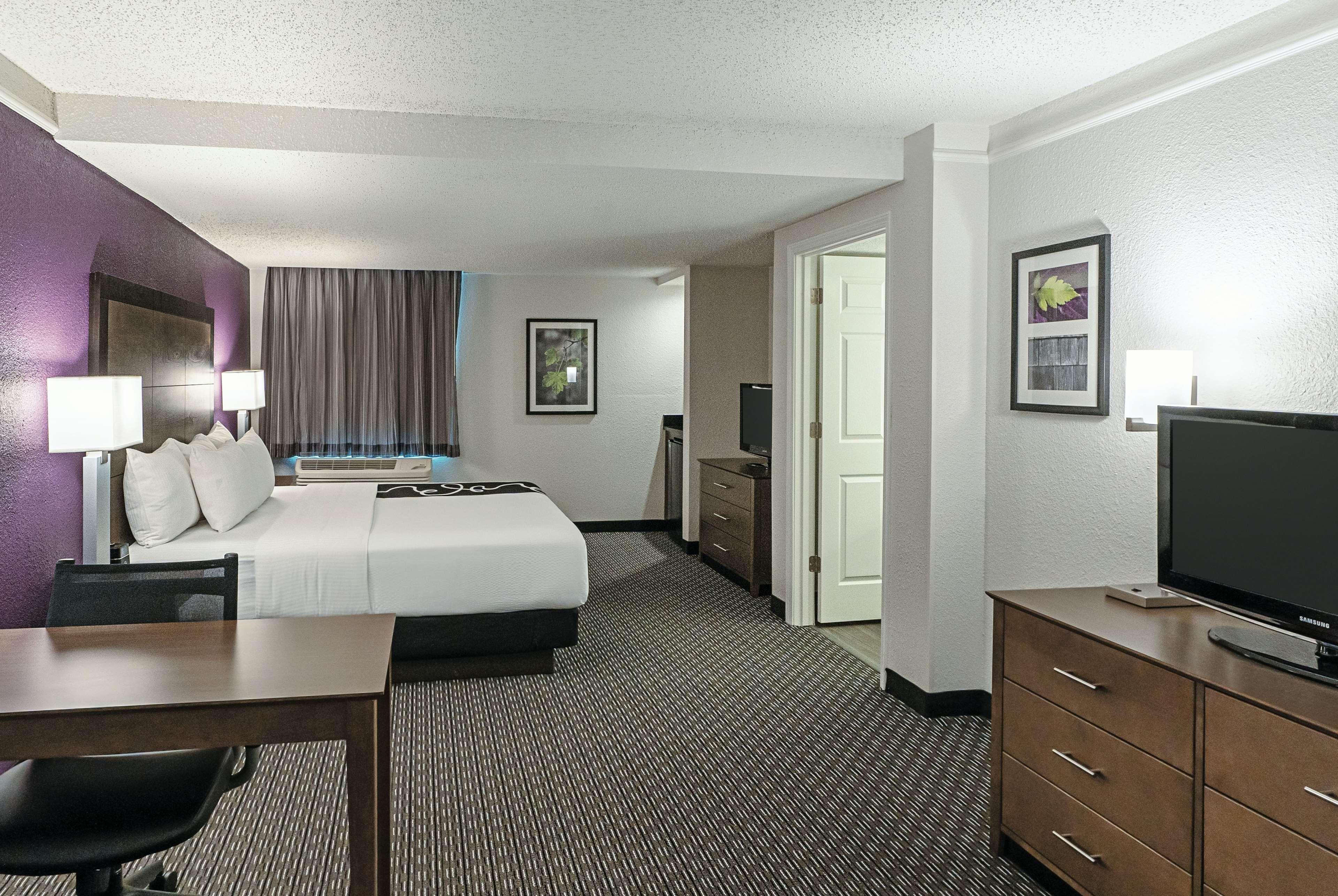 La Quinta By Wyndham Lubbock West Medical Center Hotel Ngoại thất bức ảnh